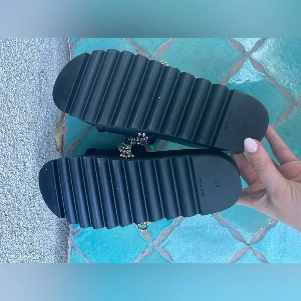 Area Crystal Fringe Platform Slides